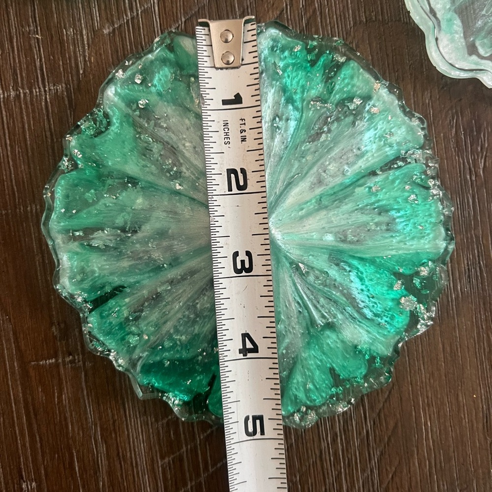 Flower shaped Resin Coasters - Picture 6 of 6
